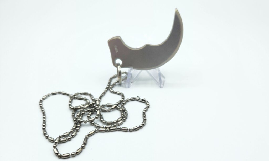 mickey-yurco-bear-claw-defense-tool-one-piece-construction-titanium
