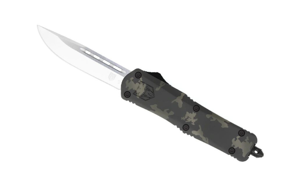 cobratec-murbcamfs-3dns-medium-fs-3-dual-action-otf-3-00-d2-satin-drop-point-blade-cerakote-urban-multi-camo-aluminum-handle-with-glass-breaker